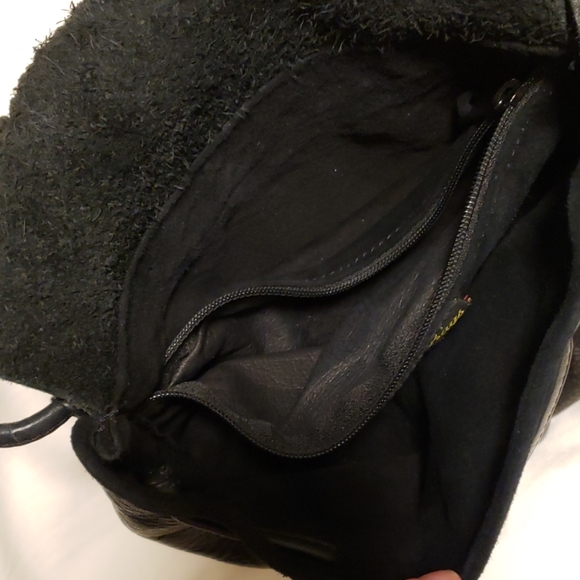 Borelli small fringe crossbody leather purse - Picture 3 of 4